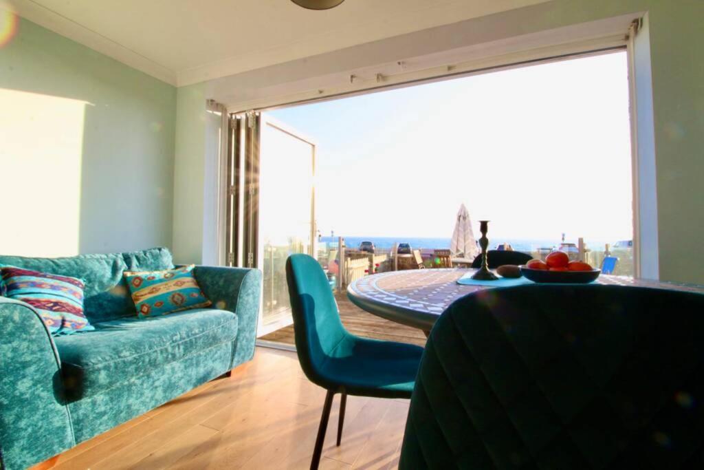 Serenity "Your Calm Seafront Retreat" By Air Premier Seaford Esterno foto